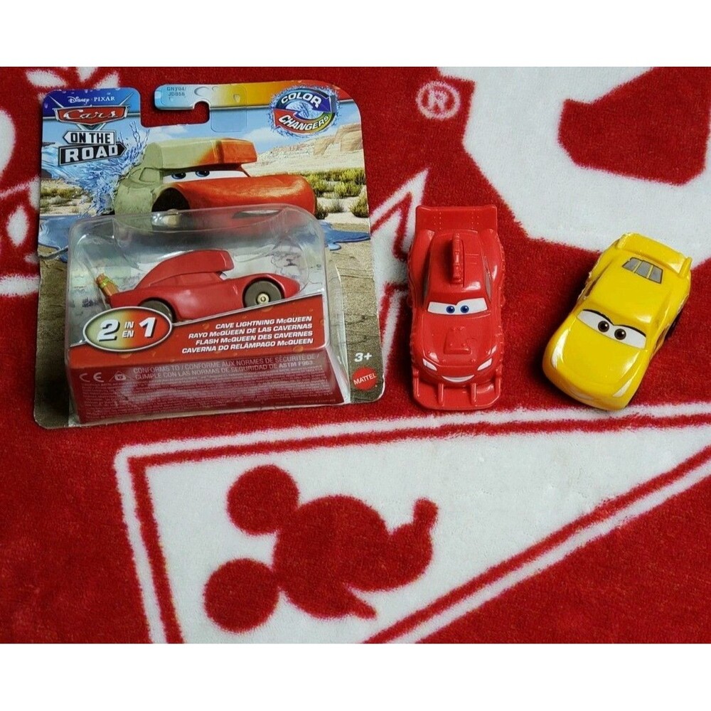 DISNEY PIXAR CARS COLOR CHANGERS CAVE LIGHTNING MCQUEEN + Pull N Go Rumbler + 51